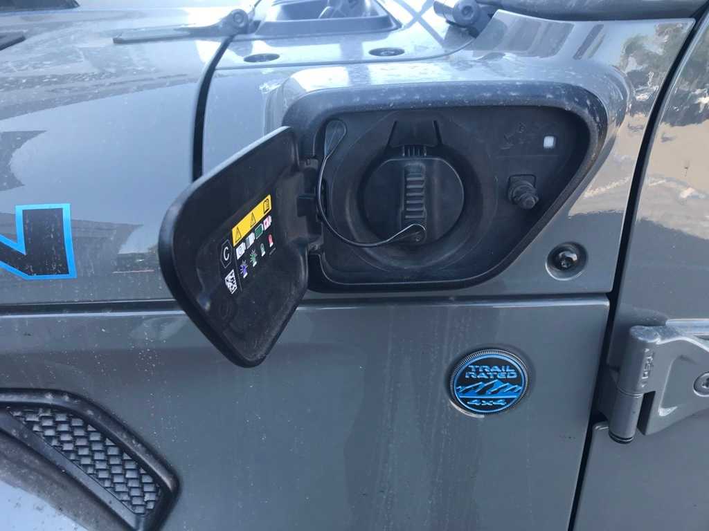 Thumbnail: 2022 Jeep Wrangler - 4