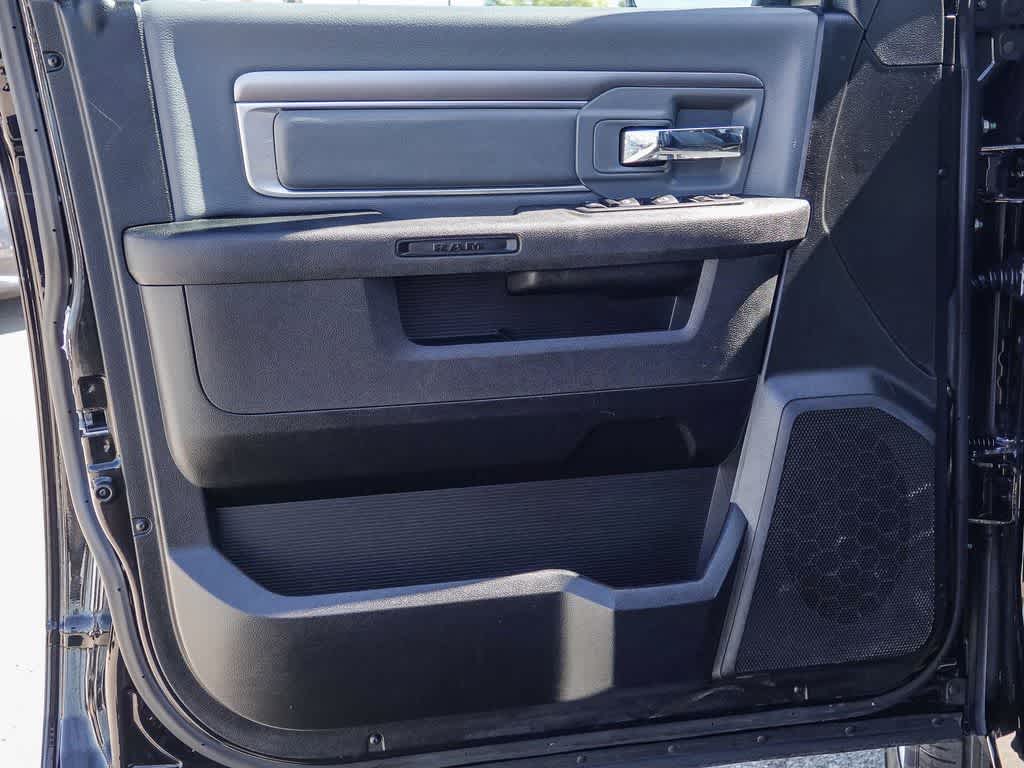 Thumbnail: 2024 RAM 1500 Classic - 19