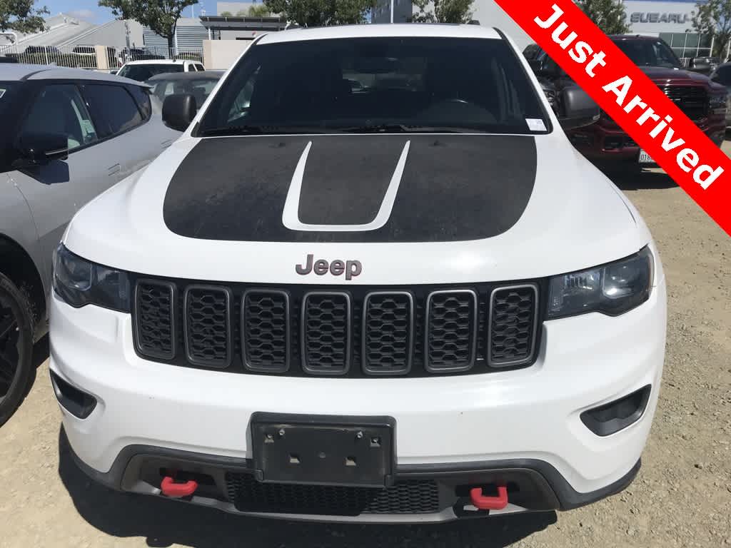 Thumbnail: 2017 Jeep Grand Cherokee - 2