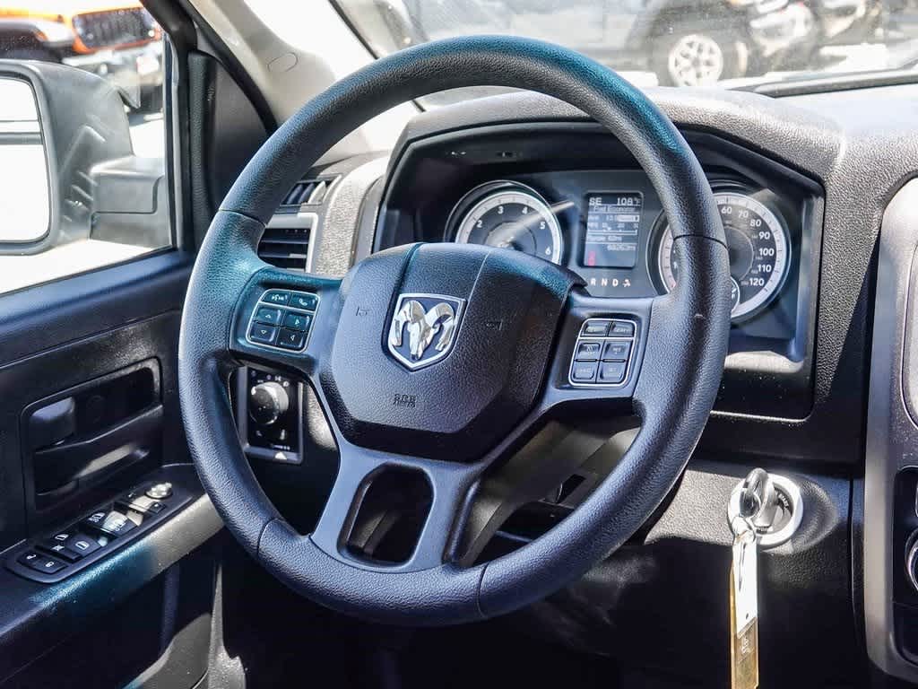 Thumbnail: 2021 RAM 1500 Classic - 14