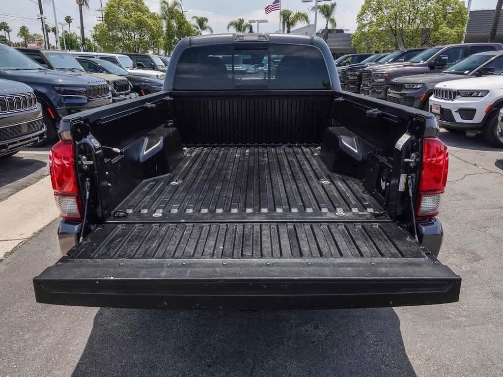 Thumbnail: 2019 Toyota Tacoma - 26