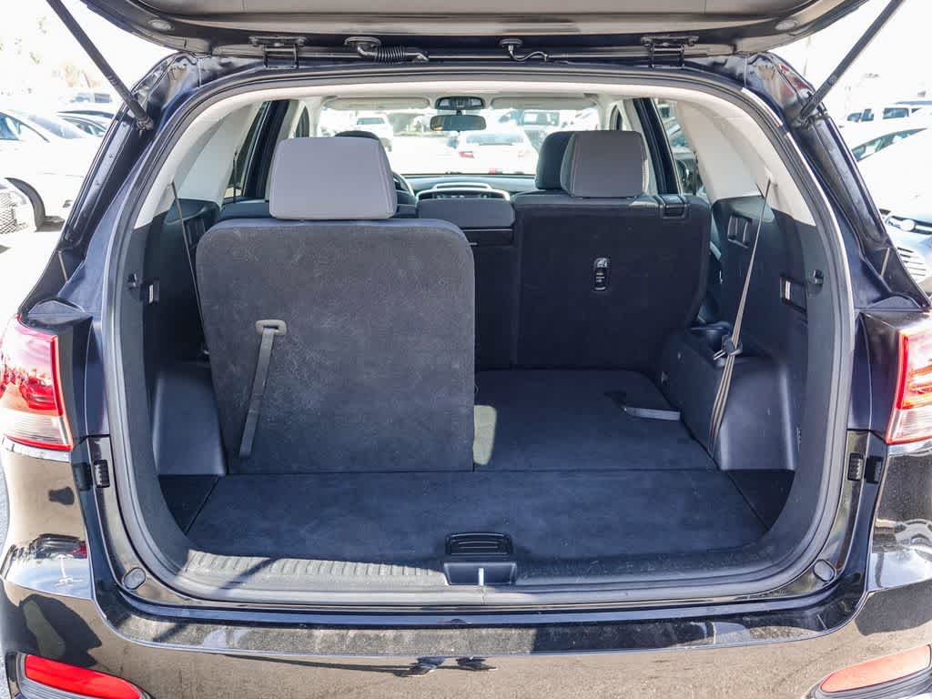 Thumbnail: 2019 Kia Sorento - 25