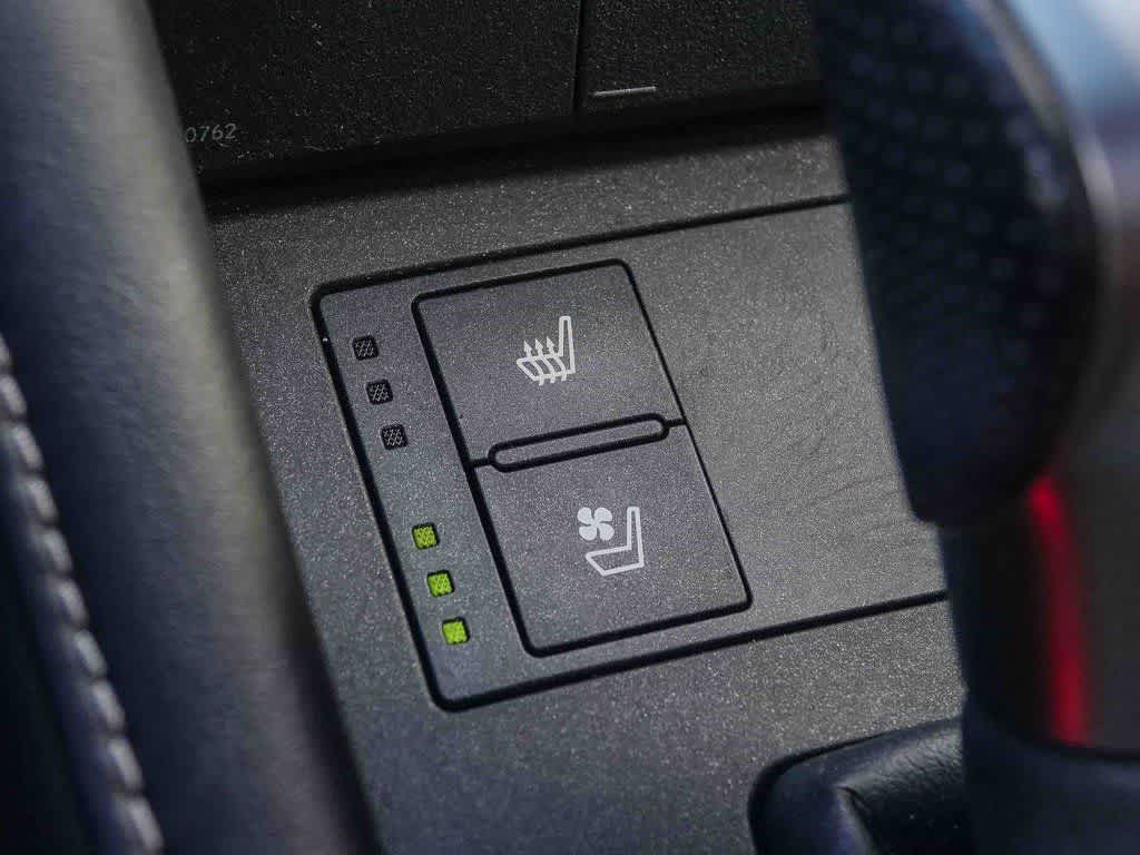 Thumbnail: 2017 Lexus RC - 21