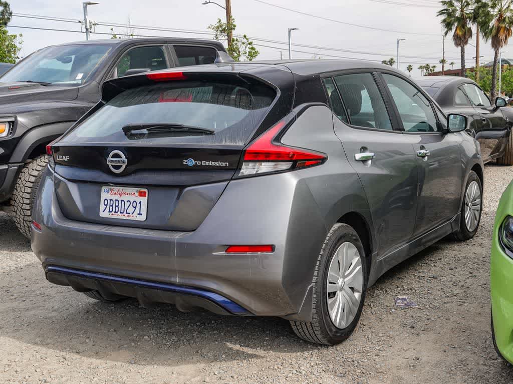 Thumbnail: 2022 Nissan Leaf - 11