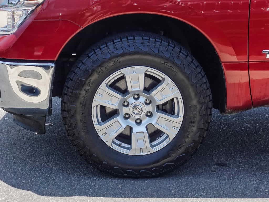 Thumbnail: 2018 Nissan Titan - 10