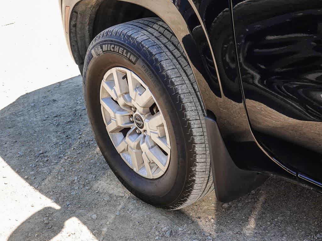 Thumbnail: 2023 Nissan Frontier - 16