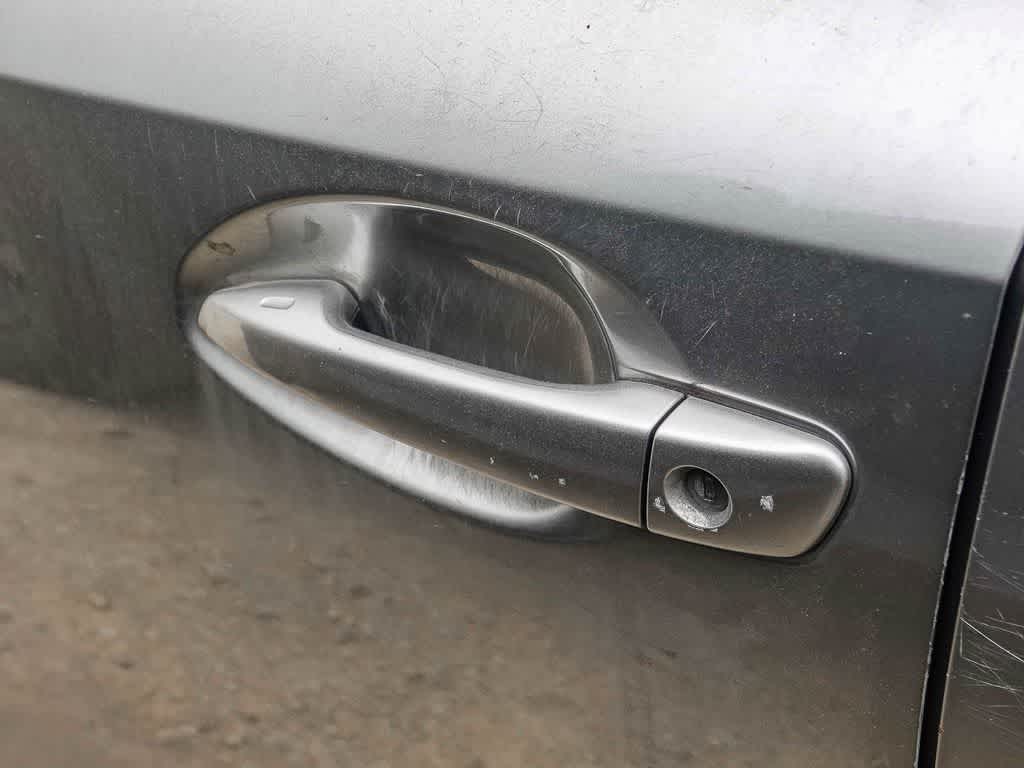 Thumbnail: 2016 Lexus IS - 19