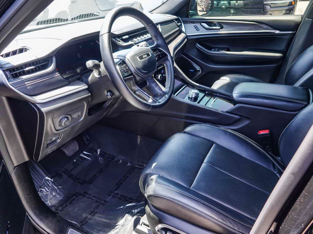 Thumbnail: 2022 Jeep Grand Cherokee - 16