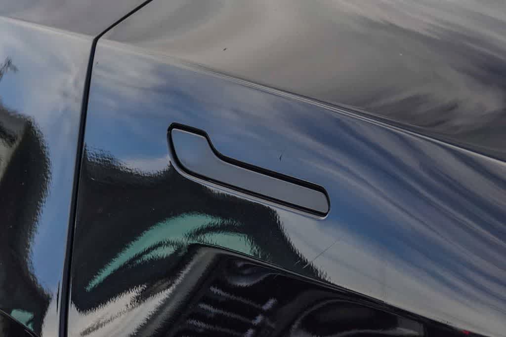 Thumbnail: 2022 Tesla Model Y - 10