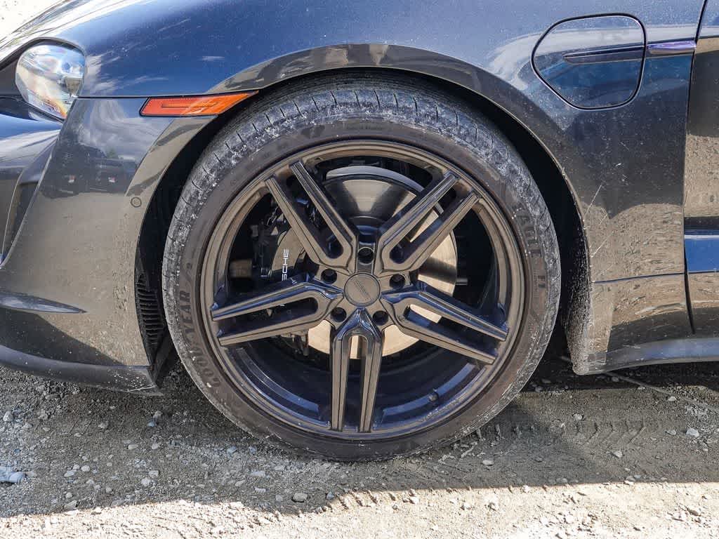 Thumbnail: 2020 Porsche Taycan - 20