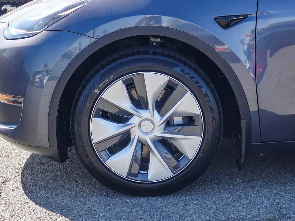 Thumbnail: 2023 Tesla Model Y - 10