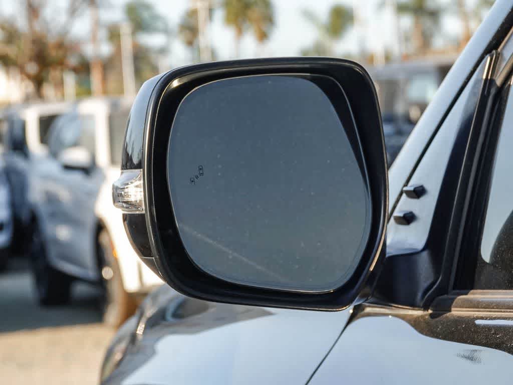 Thumbnail: 2018 Lexus GX - 17