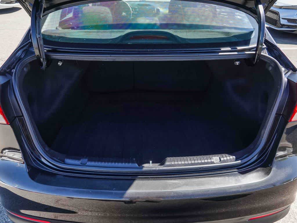 Thumbnail: 2017 Kia Forte - 25