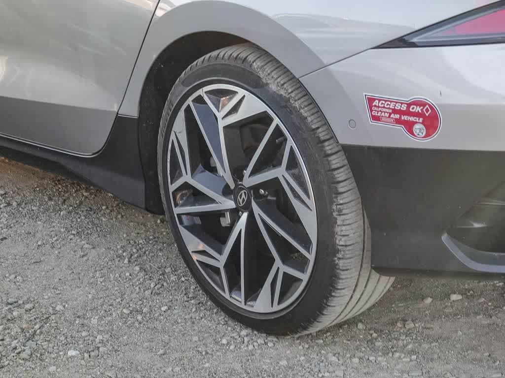 Thumbnail: 2024 Hyundai Ioniq 6 - 17