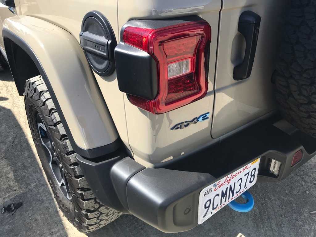 Thumbnail: 2022 Jeep Wrangler - 9