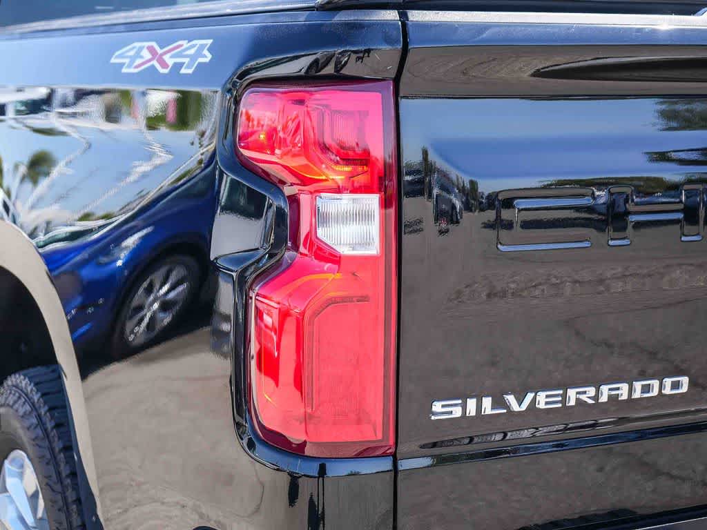 Thumbnail: 2023 Chevrolet Silverado 1500 - 9