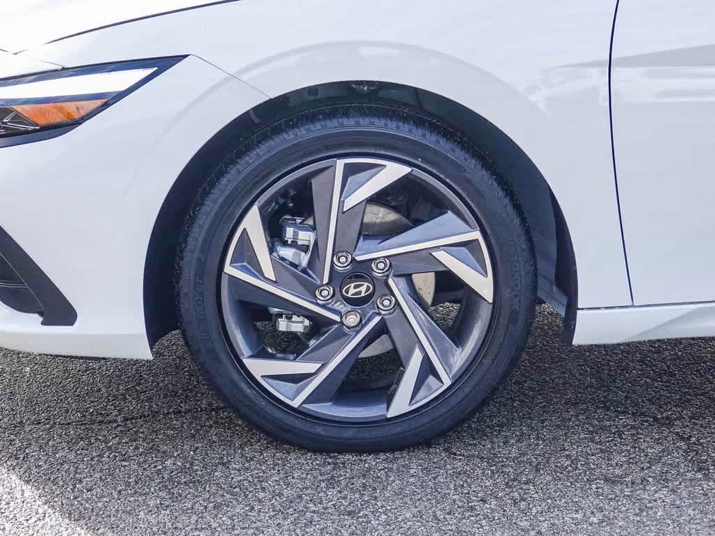 Thumbnail: 2025 Hyundai Elantra - 10