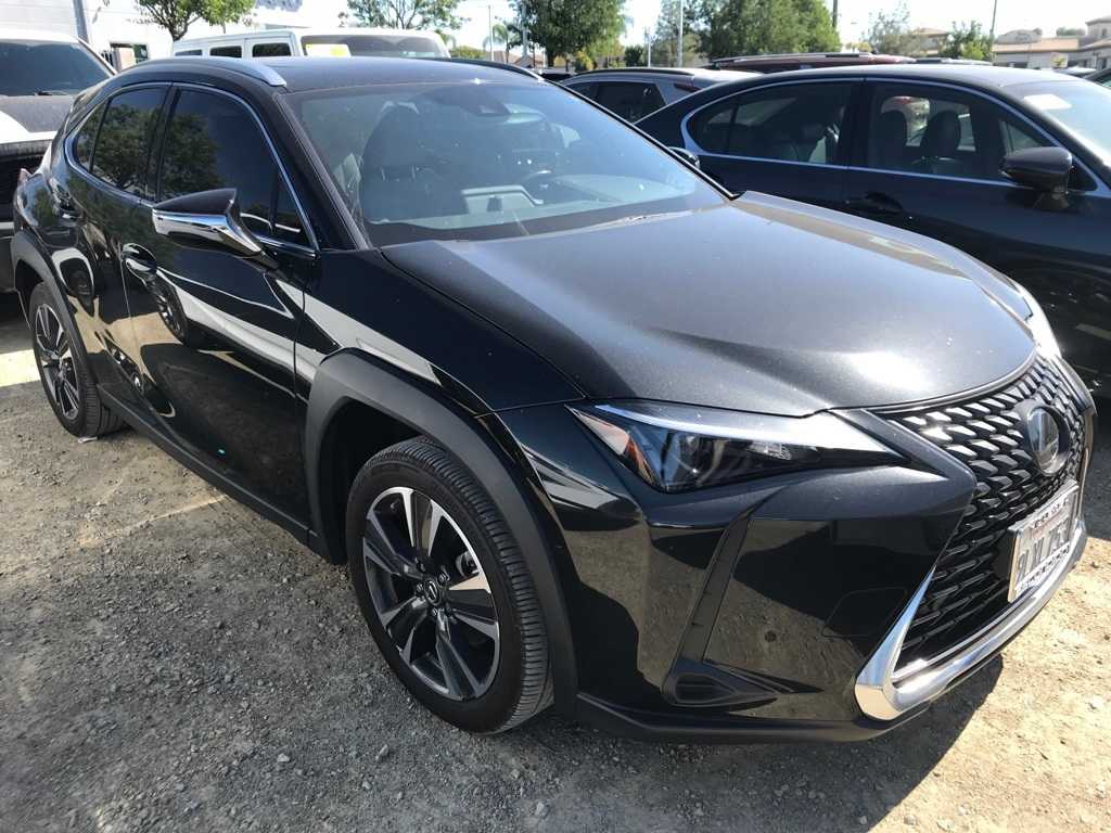 Thumbnail: 2024 Lexus UX - 2