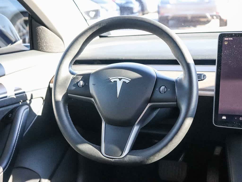 Thumbnail: 2023 Tesla Model 3 - 14