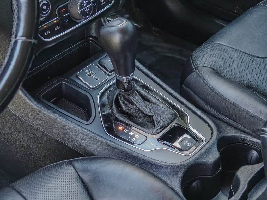 Thumbnail: 2020 Jeep Cherokee - 18