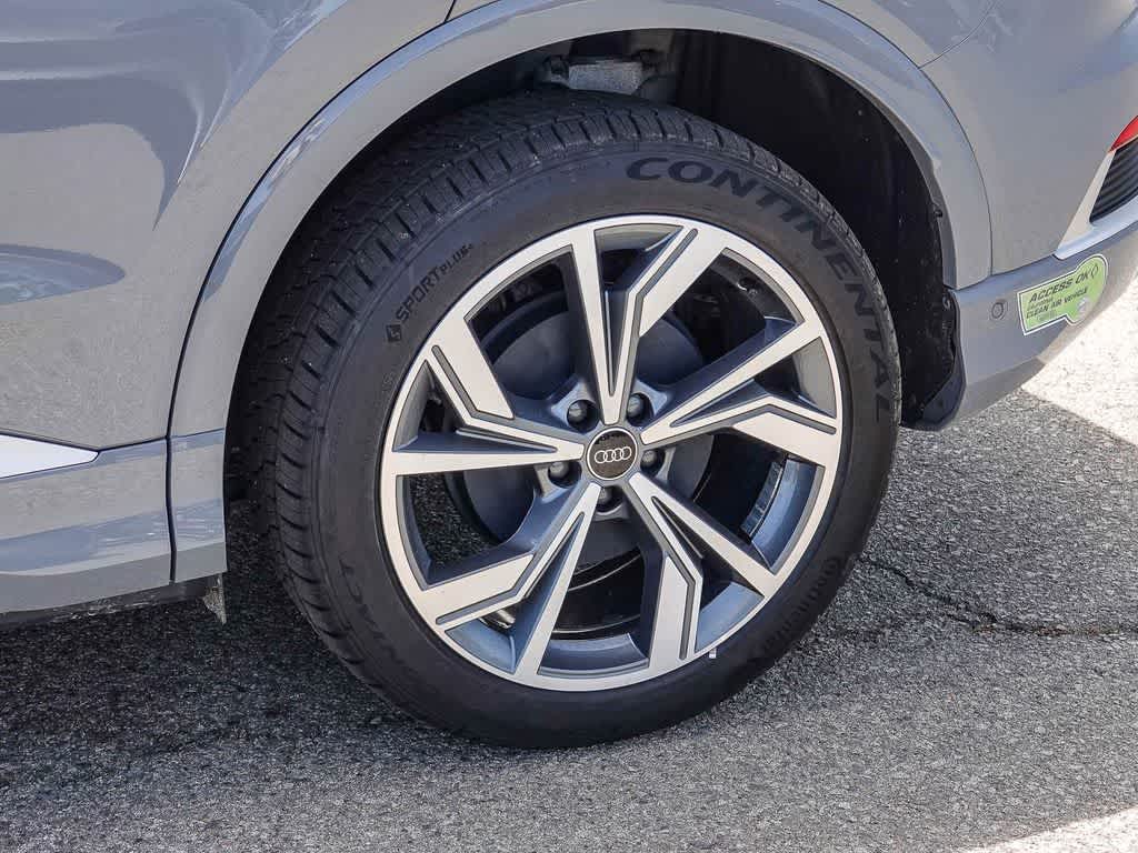Thumbnail: 2023 Audi Q4 e-tron - 10