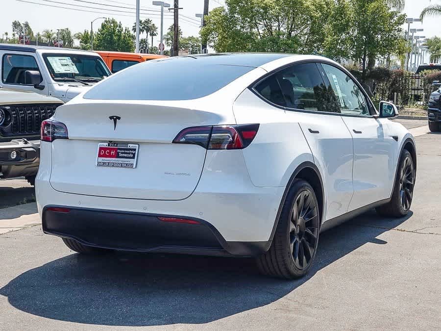 Thumbnail: 2021 Tesla Model Y - 4