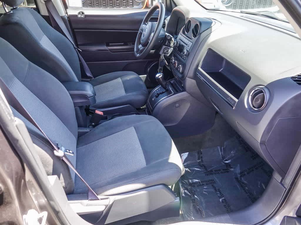 Thumbnail: 2016 Jeep Patriot - 15
