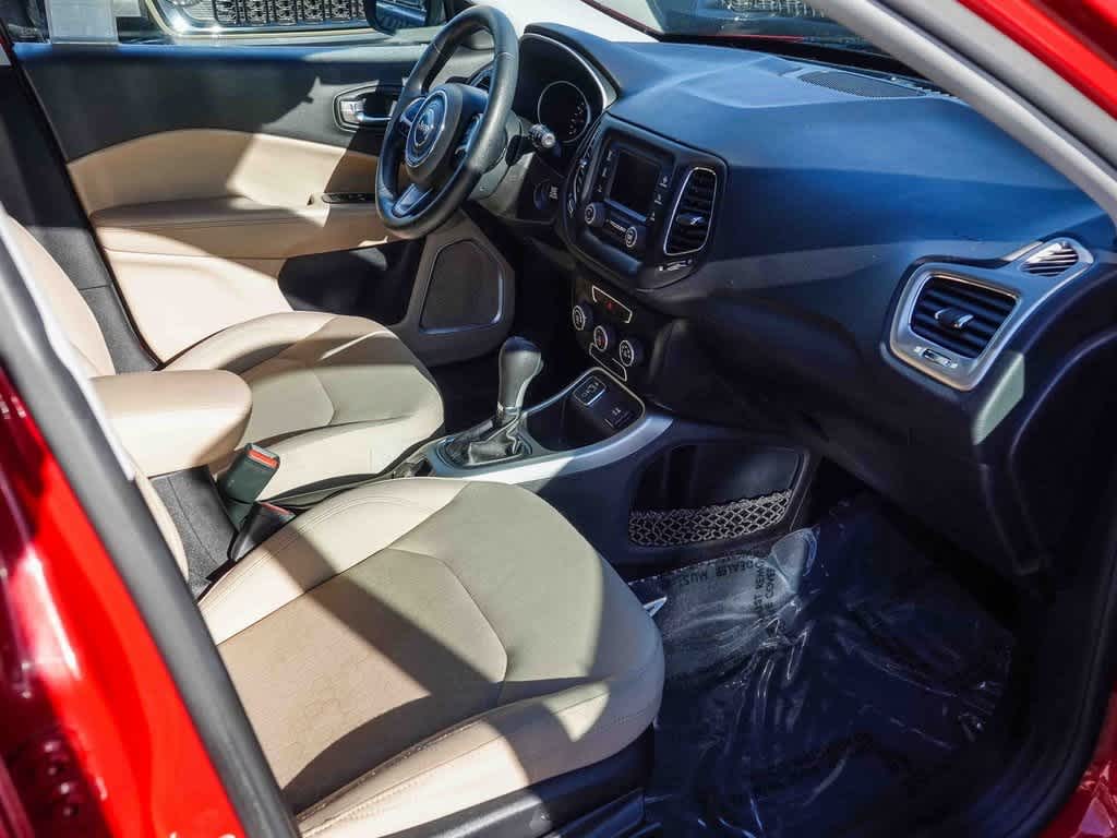 Thumbnail: 2018 Jeep Compass - 15