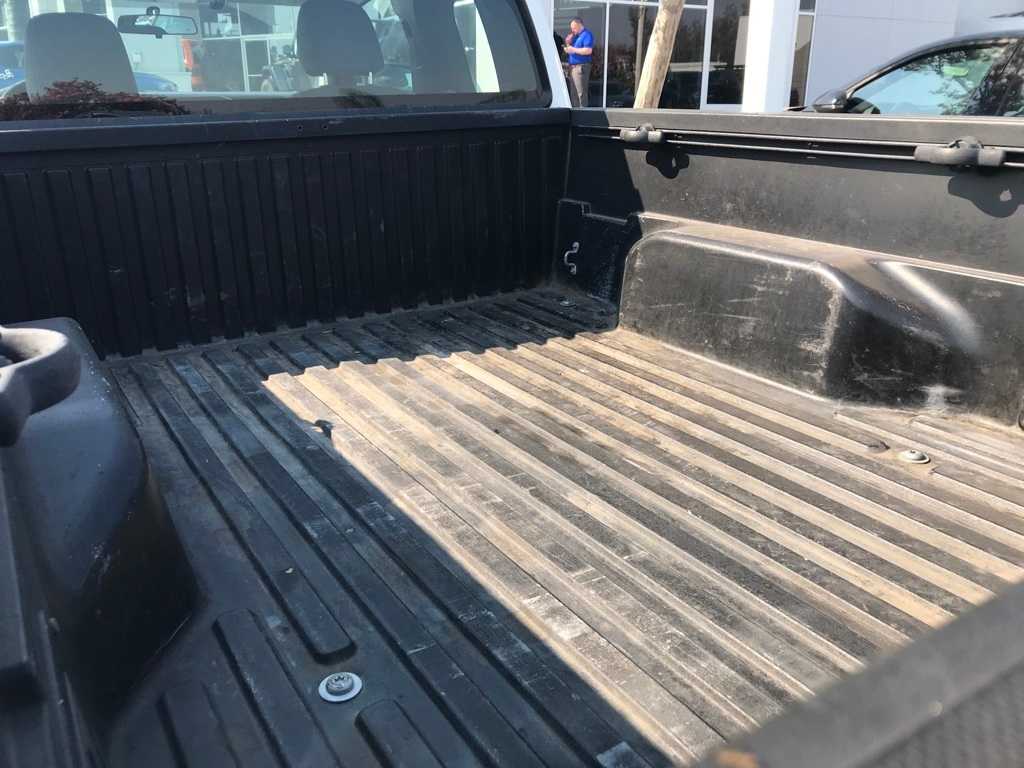Thumbnail: 2017 Toyota Tacoma - 6