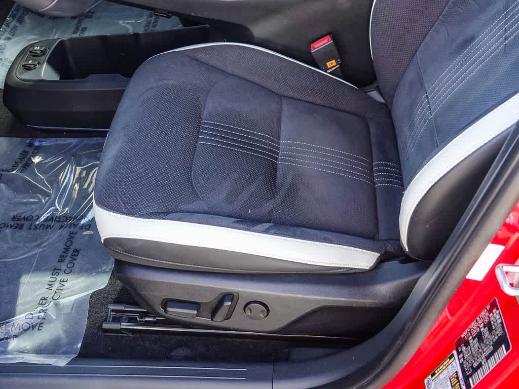 Thumbnail: 2023 Kia EV6 - 18