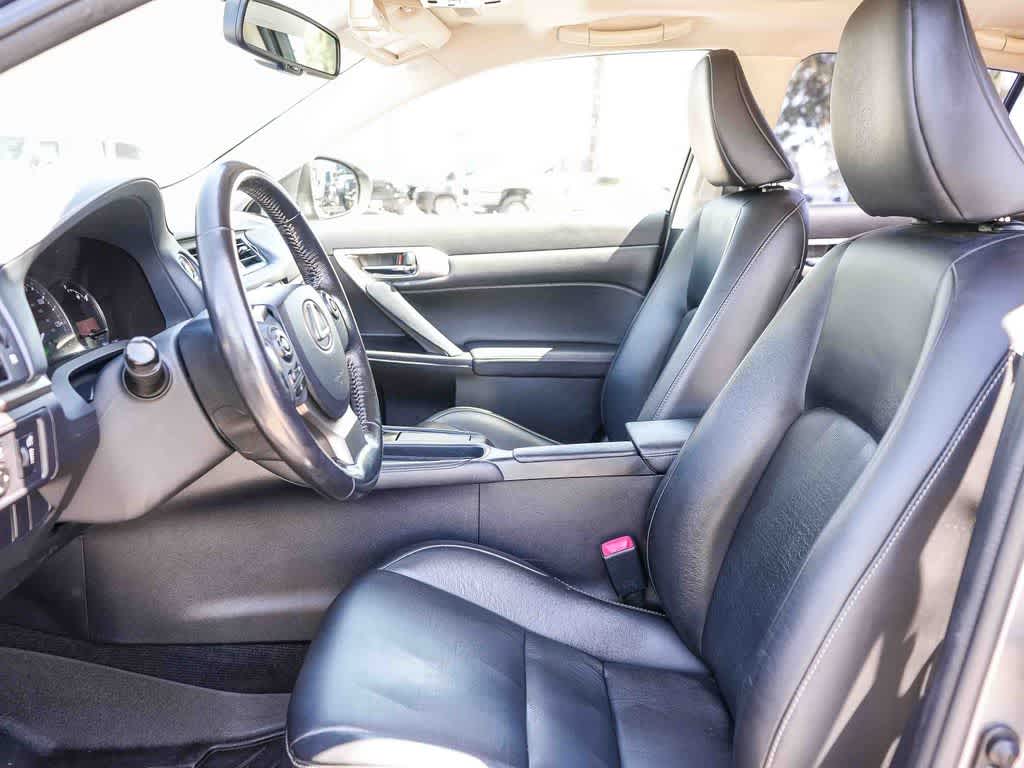 Thumbnail: 2015 Lexus CT - 18