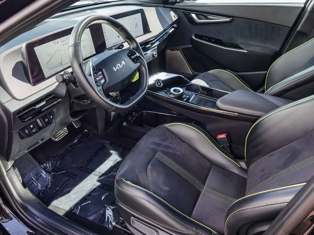 Thumbnail: 2023 Kia EV6 - 13