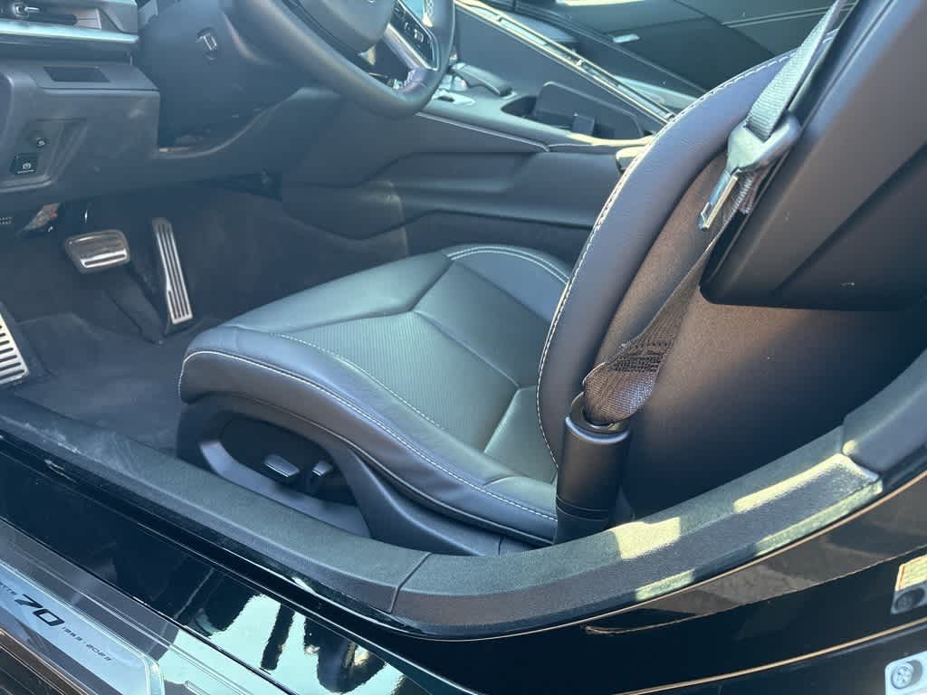 Thumbnail: 2023 Chevrolet Corvette - 9