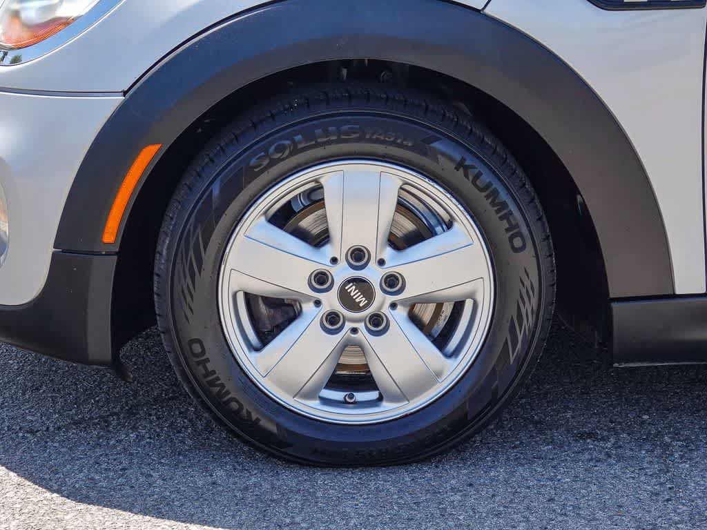 Thumbnail: 2015 MINI Cooper Hardtop - 10