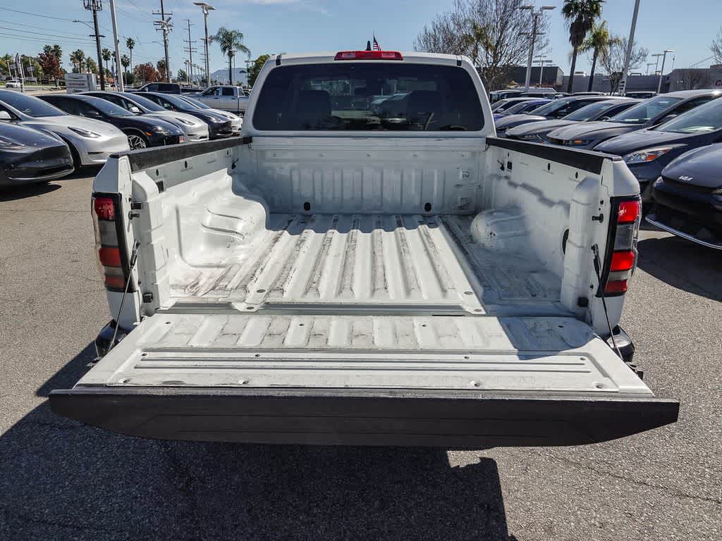 Thumbnail: 2023 Nissan Frontier - 25