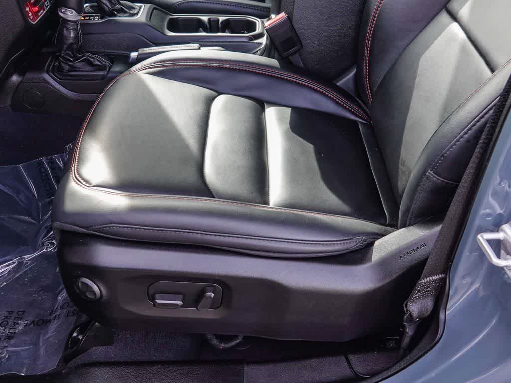 Thumbnail: 2025 Jeep Wrangler - 18