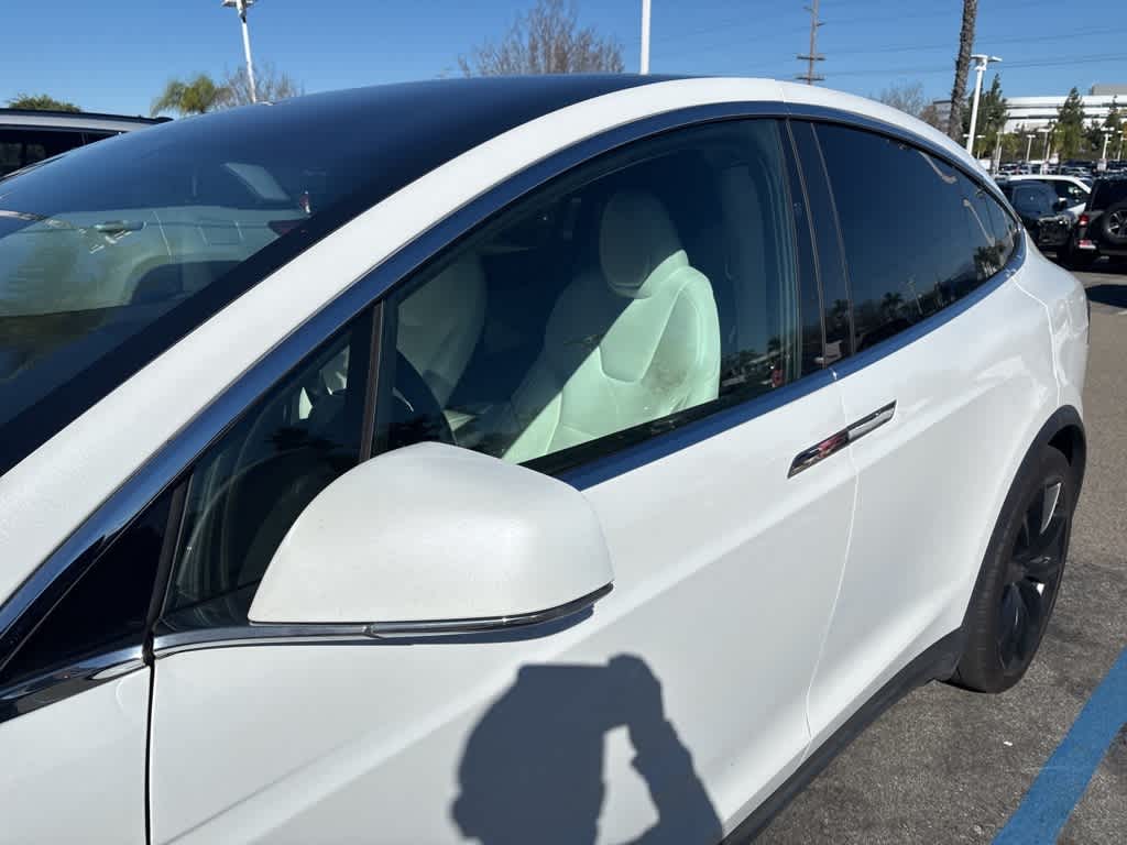 Thumbnail: 2021 Tesla Model X - 3