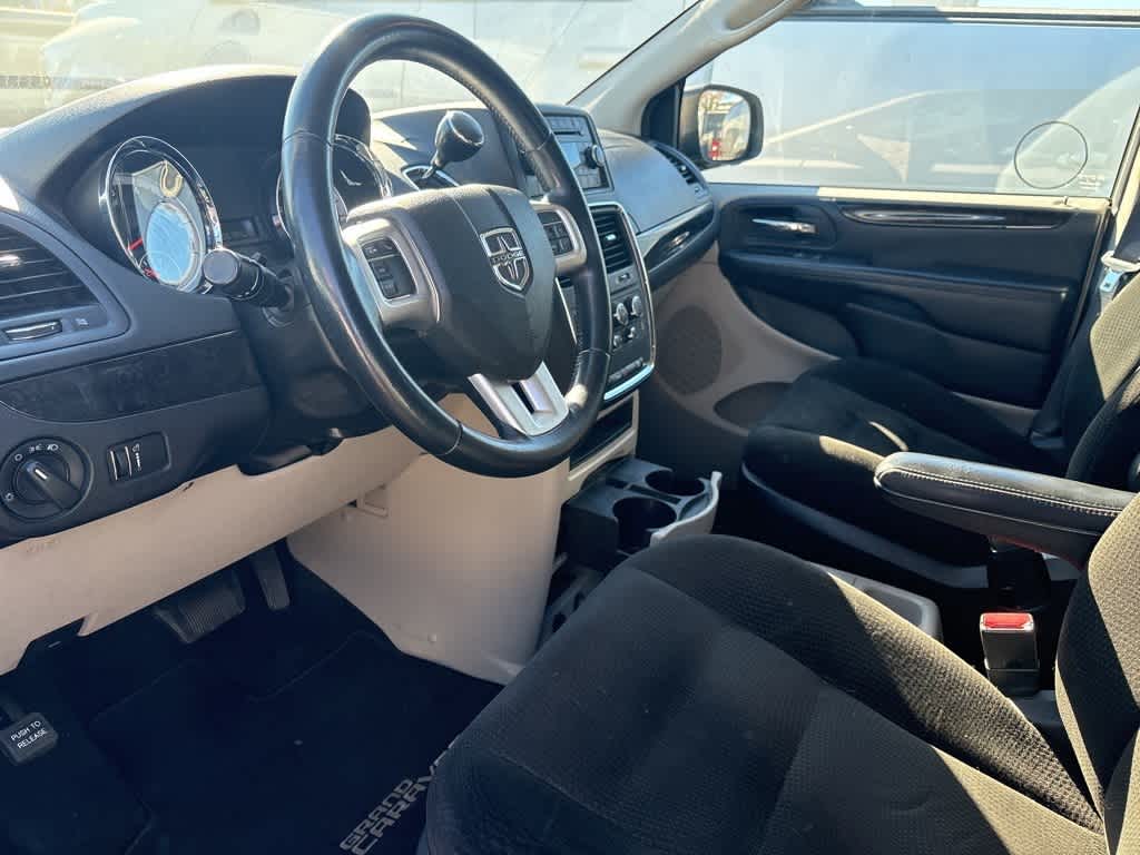 Thumbnail: 2015 Dodge Grand Caravan - 5