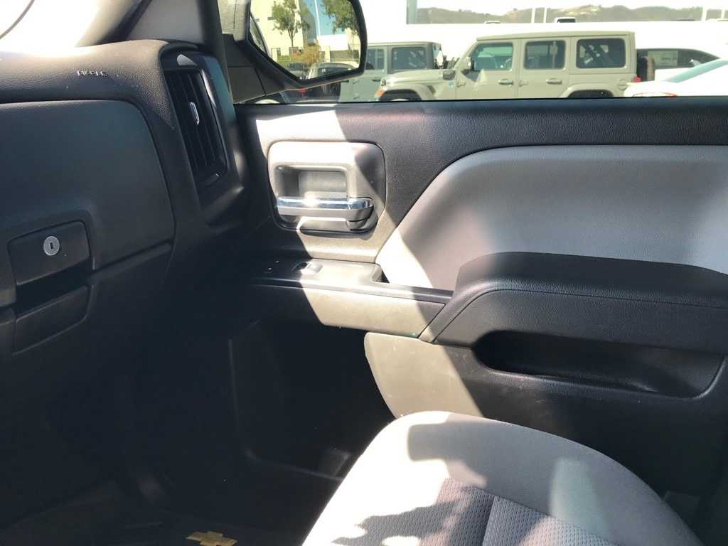 Thumbnail: 2016 Chevrolet Silverado 1500 - 12