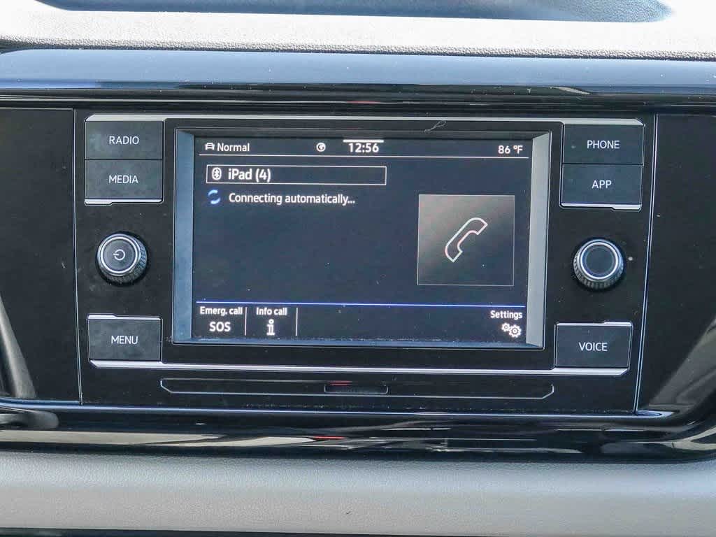 Thumbnail: 2022 Volkswagen Taos - 13