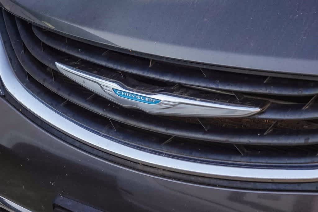 Thumbnail: 2019 Chrysler Pacifica - 3