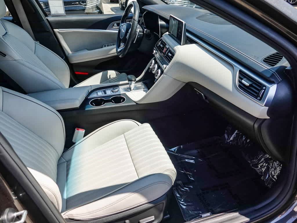 Thumbnail: 2023 Genesis G70 - 15