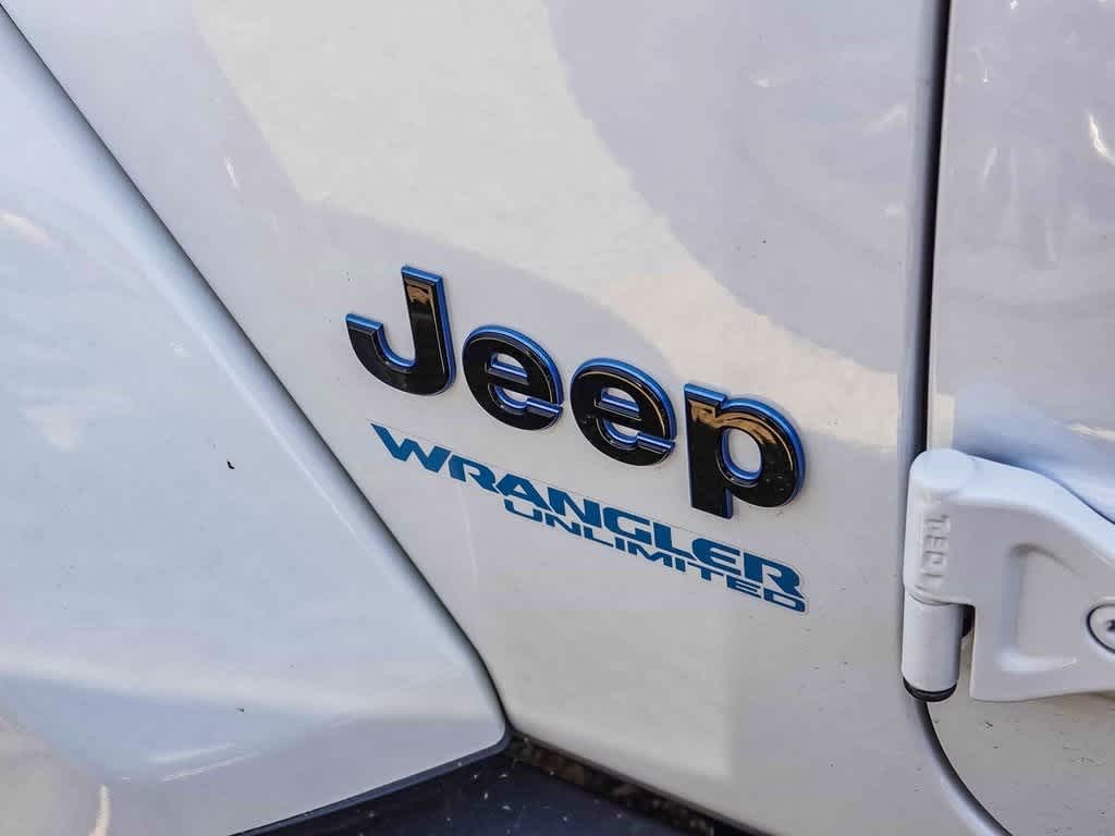 2022 Jeep Wrangler Unlimited Sahara 24