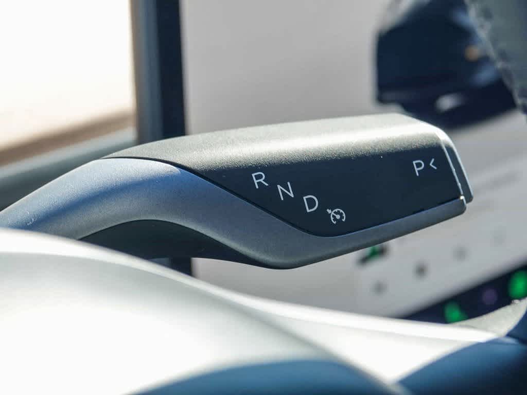 Thumbnail: 2025 Tesla Model Y - 17