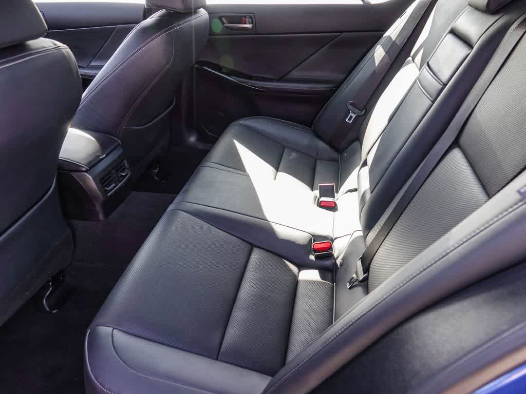 Thumbnail: 2025 Lexus IS - 17