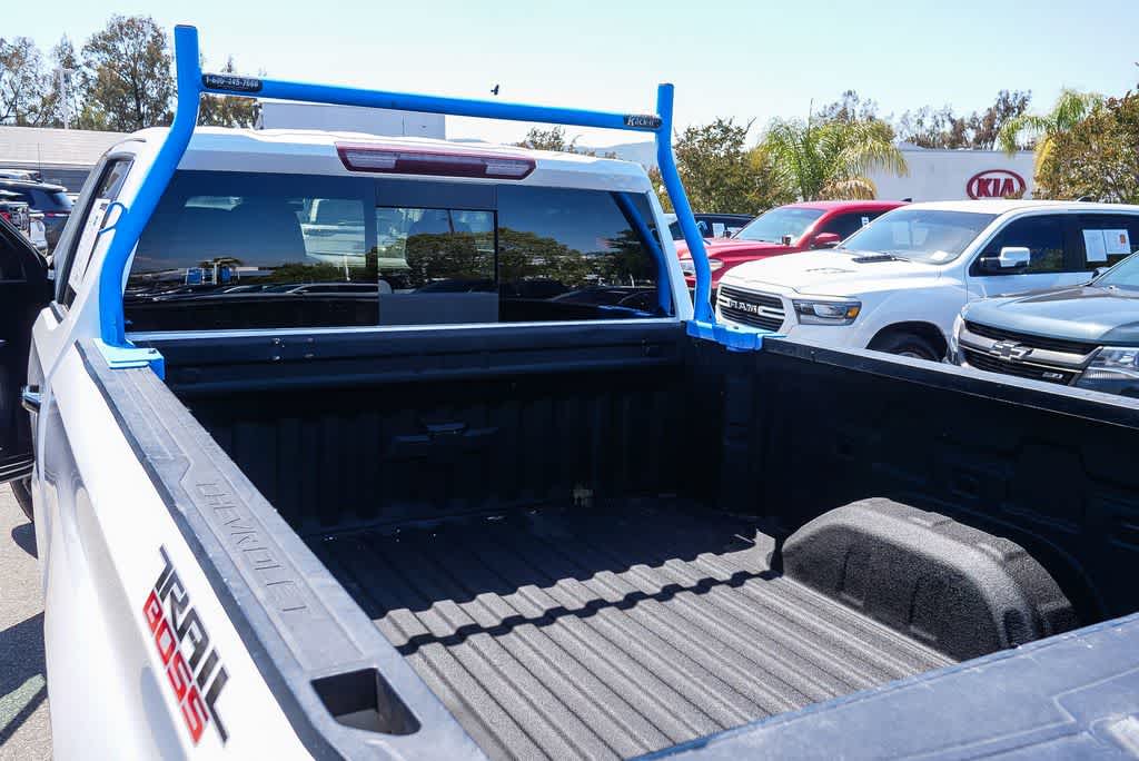 Thumbnail: 2020 Chevrolet Silverado 1500 - 25
