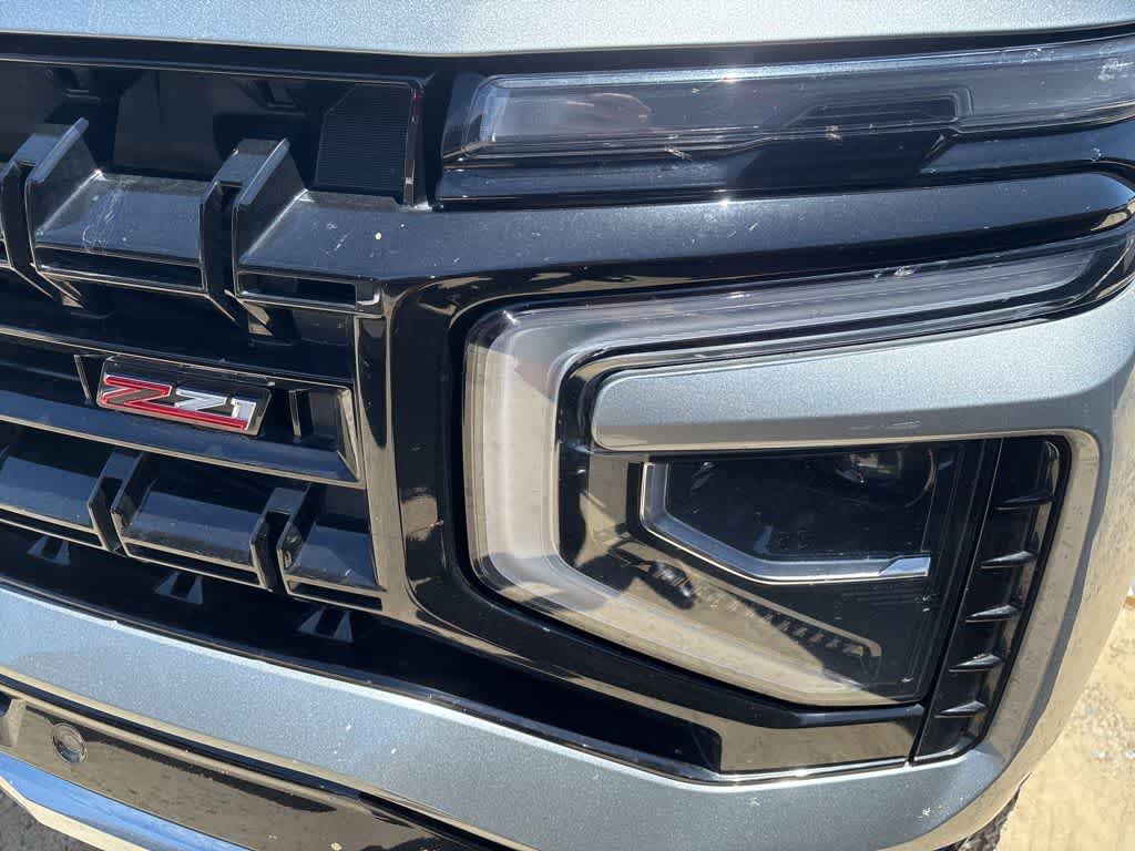 Thumbnail: 2025 Chevrolet Suburban - 2