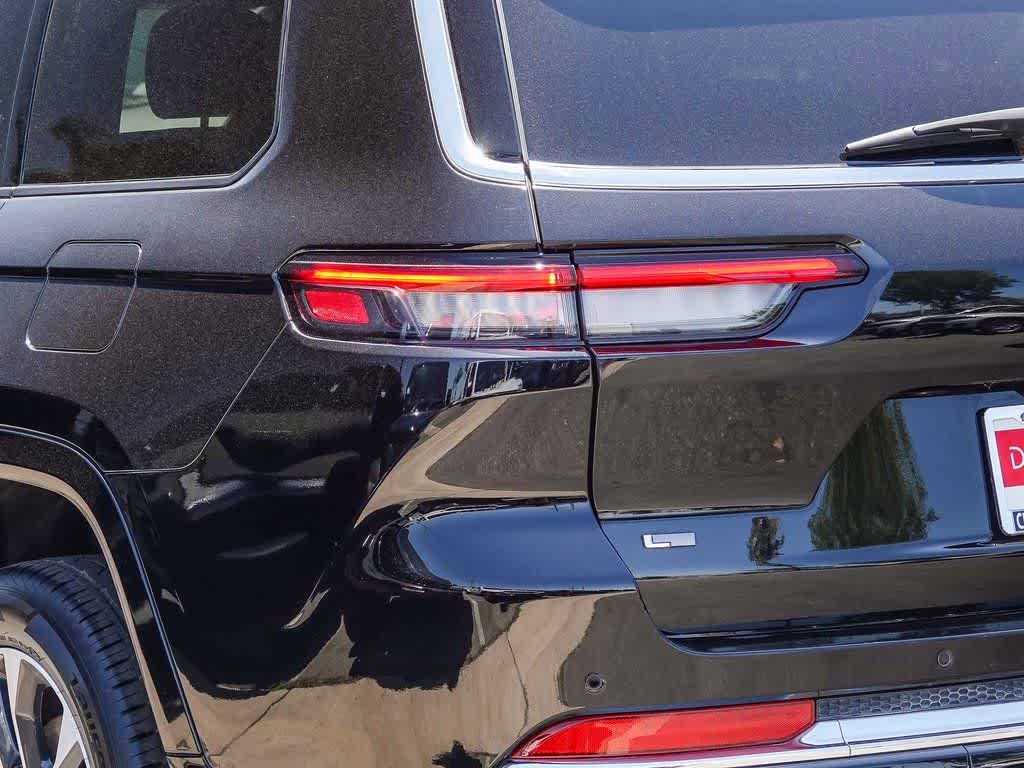 Thumbnail: 2022 Jeep Grand Cherokee - 7