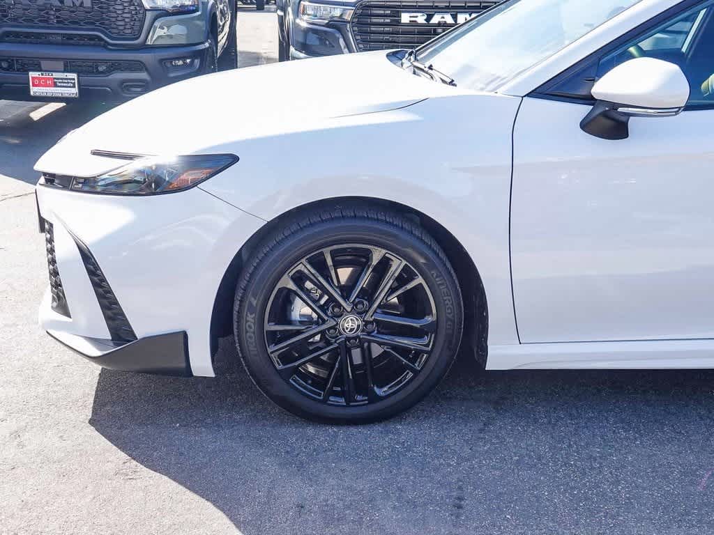 Thumbnail: 2025 Toyota Camry - 9