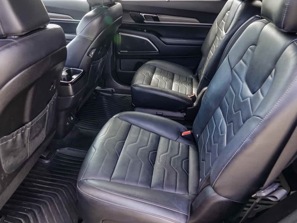 Thumbnail: 2022 Kia Telluride - 17